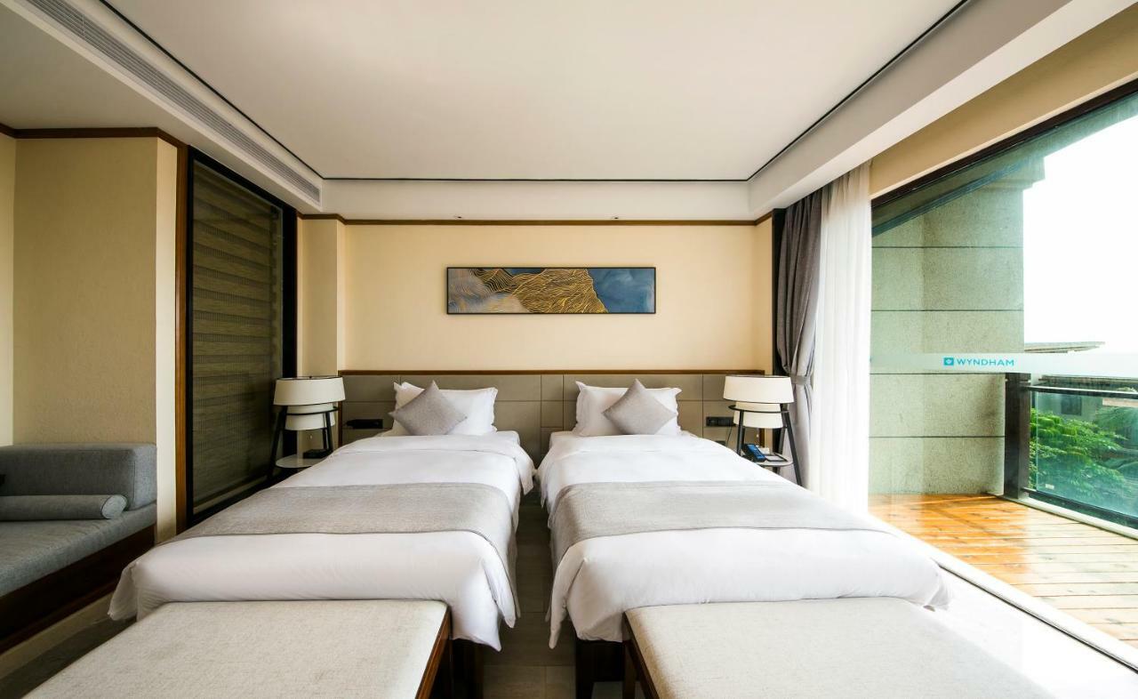 Hotel Wyndham Shenzhou Peninsula Wanning Esterno foto